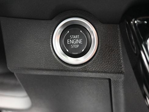Used 2024 Chevrolet Traverse Z71 AWD/4WD image 18