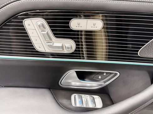 Certified 2023 Mercedes-Benz Maybach GLS 600 4MATIC image 26