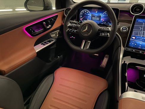 Certified 2023 Mercedes-Benz GLC 300 image 28