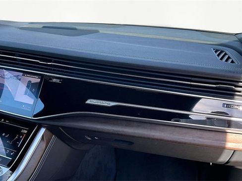 Used 2025 Audi Q7 2.0T Premium Plus w/ Premium Plus Package image 16