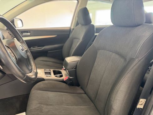 Used 2014 Subaru Legacy 2.5i Premium AWD/4WD image 12
