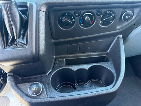 Used 2017 Ford Transit 150 XLT image 22