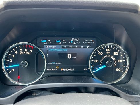 Used 2015 Ford F150 Lariat w/ Equipment Group 501A Mid RWD image 12