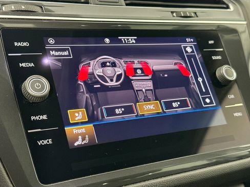 Used 2022 Volkswagen Tiguan SE image 15