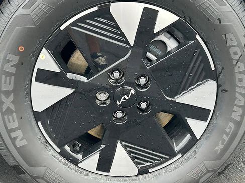 New 2026 Kia Carnival LXS image 25