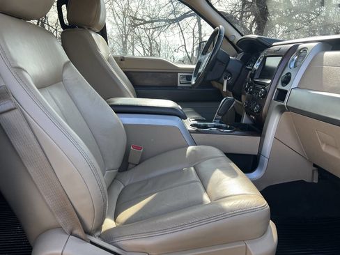 Used 2013 Ford F150 Lariat w/ Lariat Chrome Pkg image 24