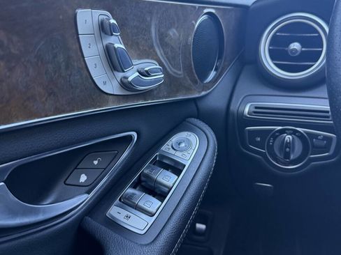 Used 2017 Mercedes-Benz C 300 Sedan image 16