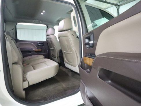 Used 2015 GMC Sierra 1500 SLT w/ SLT Crew Cab Value Package AWD/4WD image 11
