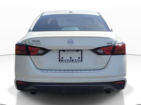 Used 2021 Nissan Altima 2.5 SR w/ SR Premium Package FWD image 6