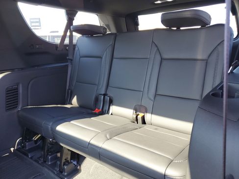 New 2025 GMC Yukon XL Denali w/ Sun & Power Step Package image 31