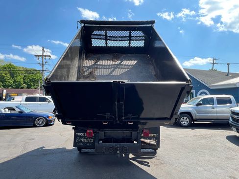 Used 2016 Ford F550 4x4 Regular Cab Super Duty image 5