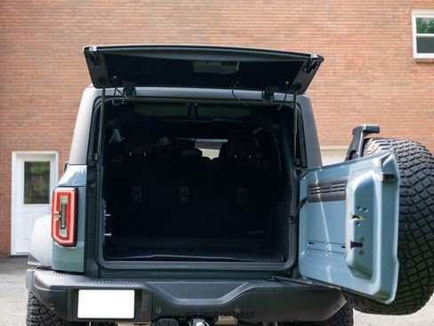 Used 2023 Ford Bronco Badlands w/ Sasquatch Package AWD/4WD image 41