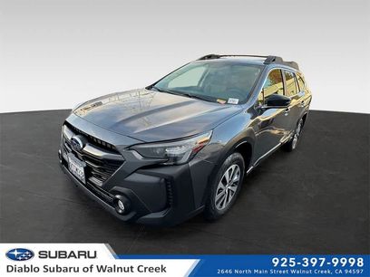 Used 2025 Subaru Outback Premium w/ Popular Package #1