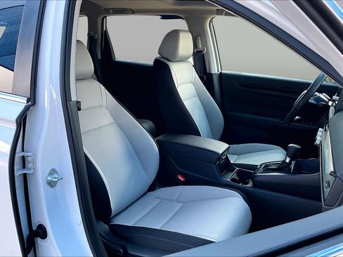 Used 2026 Honda CR-V EX image 9