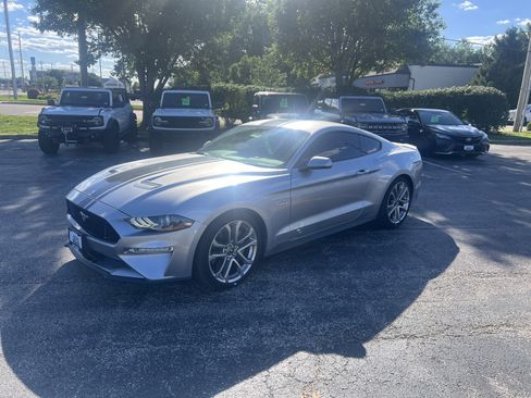 Used 2020 Ford Mustang GT Premium w/ Carbon Sport Interior Package RWD image 4