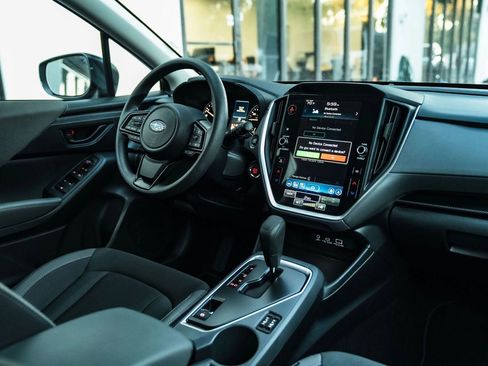 Used 2025 Subaru Crosstrek 2.0i Premium image 42