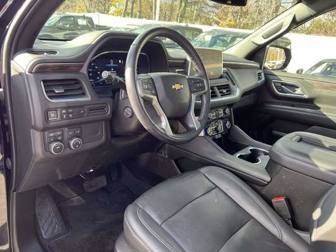 Used 2022 Chevrolet Tahoe LT w/ LT Signature Plus Package image 16