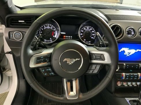 Used 2018 Ford Mustang Coupe w/ Ecoboost Performance Package image 17