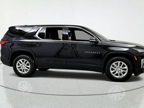 Used 2024 Chevrolet Traverse LS w/ Safety Package AWD/4WD image 6