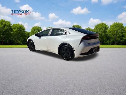 New 2026 Toyota Prius LE image 5