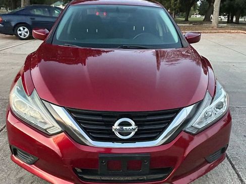 Used 2018 Nissan Altima 2.5 S w/ S Convenience Package image 3