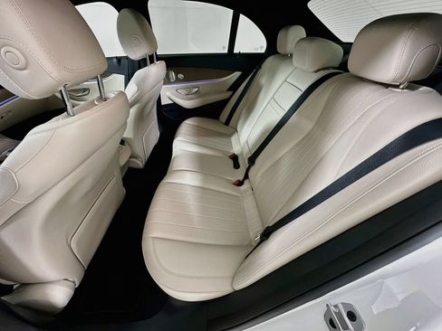 Used 2022 Mercedes-Benz E 350 Sedan image 27