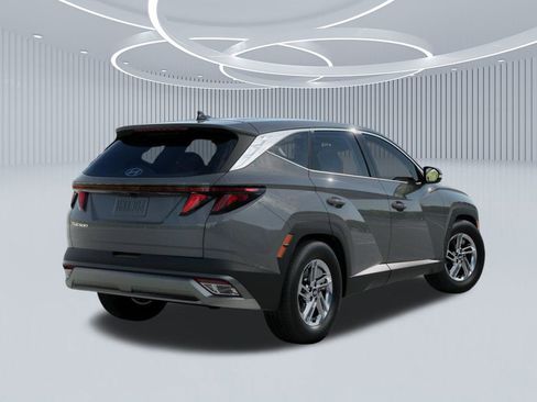 New 2026 Hyundai Tucson SE image 4