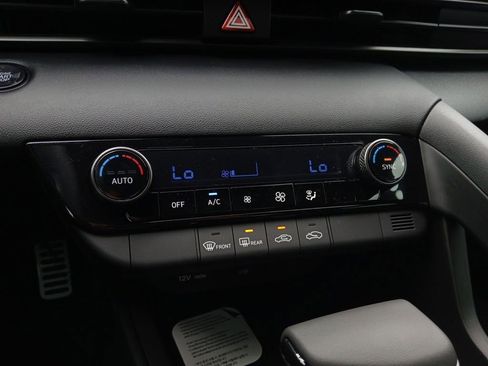 New 2026 Hyundai Elantra Sport FWD image 19