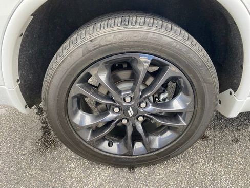 Used 2025 Dodge Durango GT AWD/4WD image 10