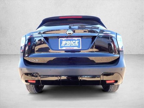 Used 2025 Nissan Kicks S image 3