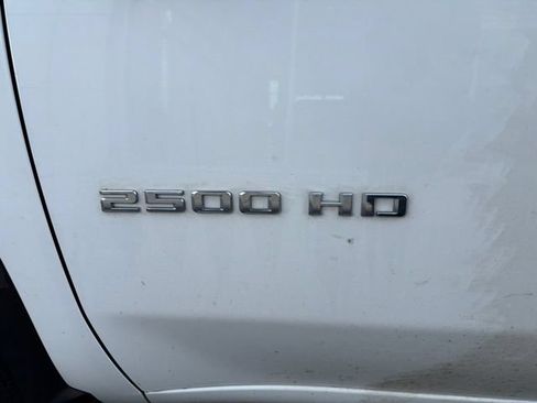 Used 2022 Chevrolet Silverado 2500 W/T w/ Gooseneck/5TH Wheel Package AWD/4WD image 11