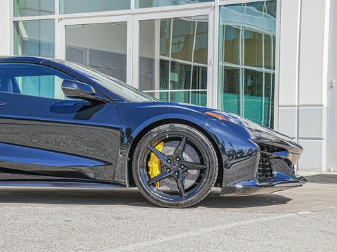 Used 2025 Chevrolet Corvette E-Ray w/ Battery Protection Package image 8