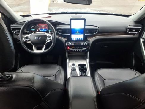 Certified 2023 Ford Explorer Limited w/ Limited Technology Package image 14