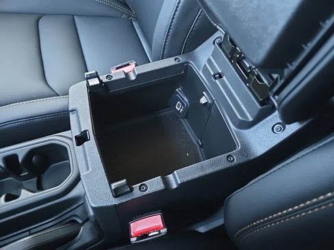 New 2026 Jeep Wrangler Sahara AWD/4WD image 67