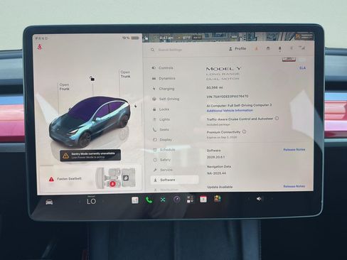 Used 2023 Tesla Model Y Long Range AWD/4WD image 18