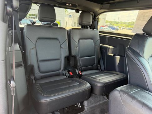 Used 2023 Ford Bronco Badlands AWD/4WD image 38