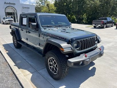 Used 2024 Jeep Gladiator Rubicon w/ Technology Group