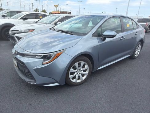 Used 2024 Toyota Corolla LE FWD image 1