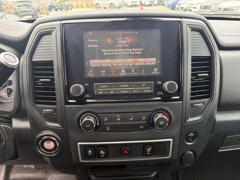 Used 2022 Nissan Titan S image 25