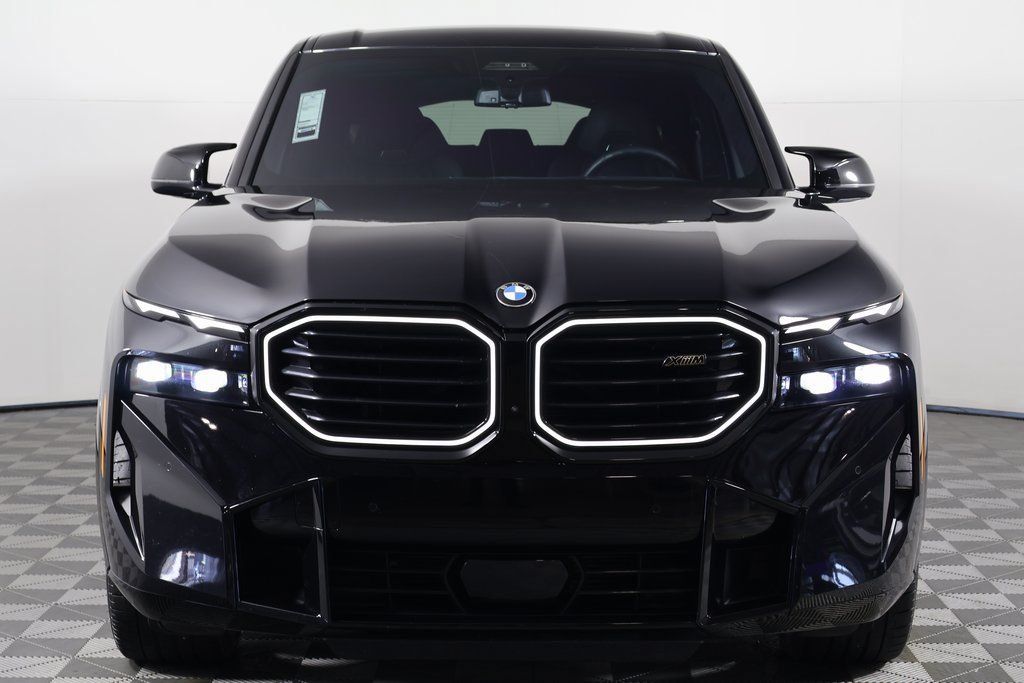 Used 2024 BMW XM AWD/4WD image 2