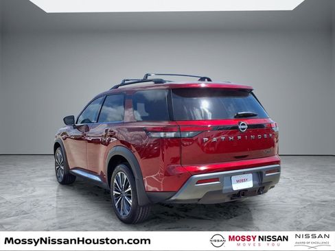New 2026 Nissan Pathfinder Platinum AWD/4WD image 2
