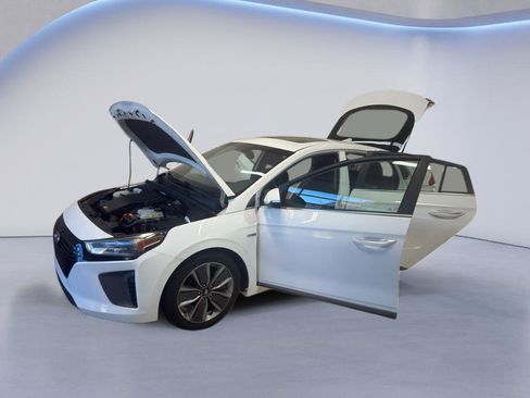 Used 2017 Hyundai Ioniq Limited image 10