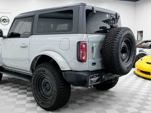 Used 2022 Ford Bronco Outer Banks w/ Sasquatch Package AWD/4WD image 40