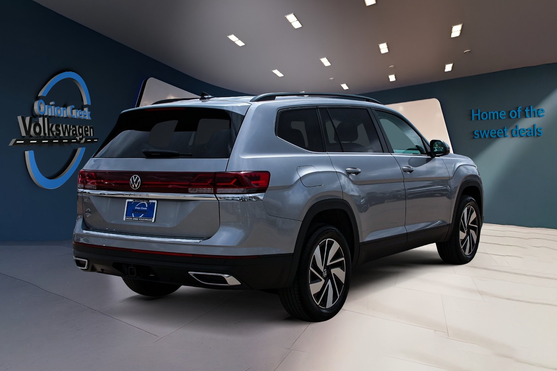 Used 2026 Volkswagen Atlas SE FWD image 5
