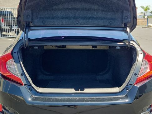 Used 2017 Honda Civic EX image 9