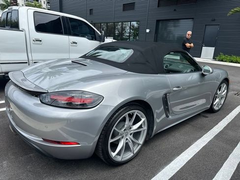 Used 2019 Porsche 718 Boxster RWD image 5