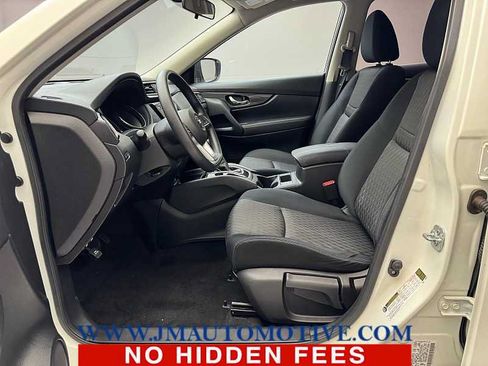 Used 2017 Nissan Rogue S AWD/4WD image 12