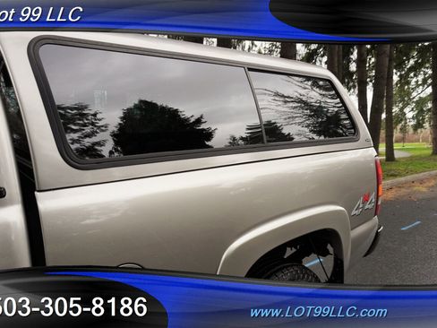 Used 2000 Chevrolet Silverado 2500 LT w/ Firm Ride Suspension Pkg image 3