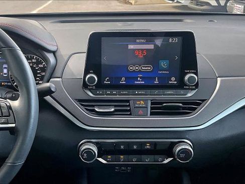 Certified 2023 Nissan Altima 2.5 SR image 7