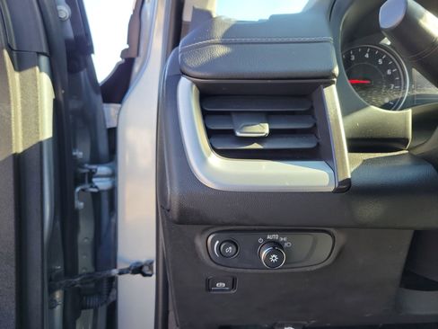 Used 2024 GMC Terrain SLE image 20